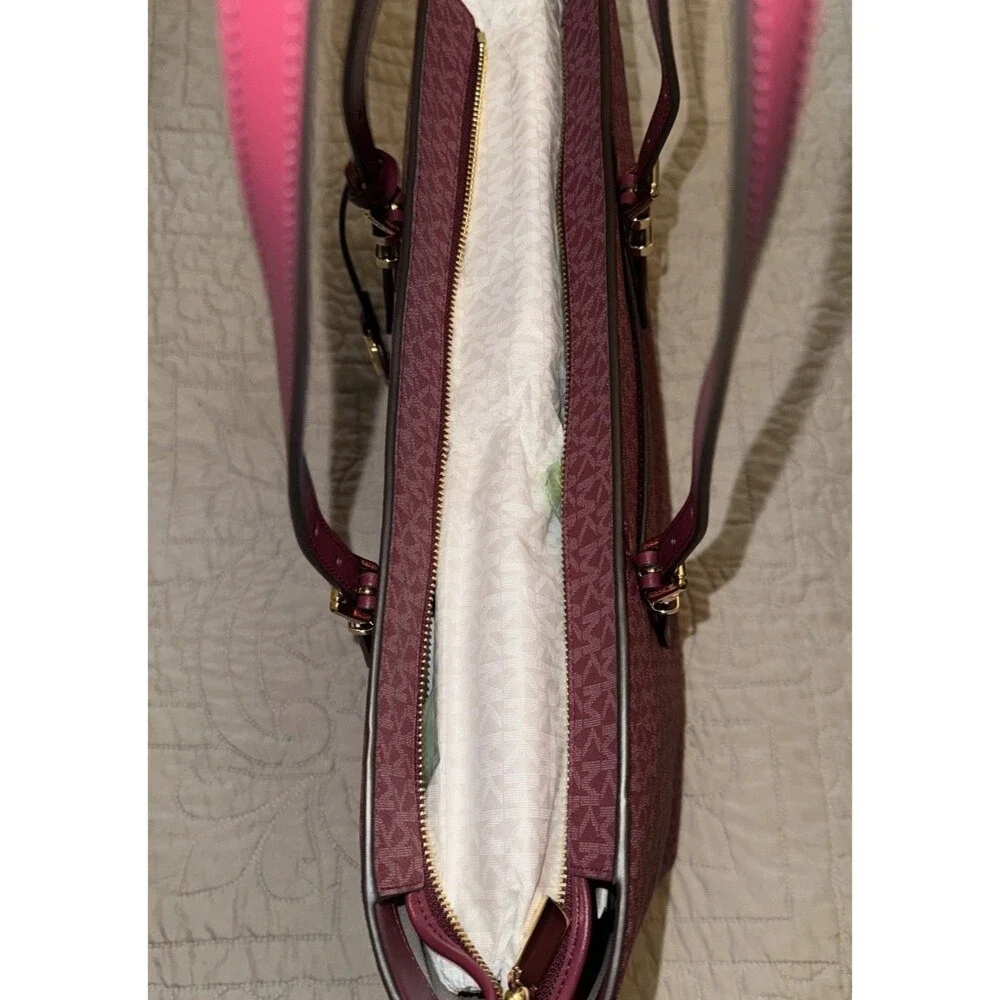 Michael Kors Mulberry Signature Quinn Large Logo TZ Tote Bag 30T5GQNT9V 17x11x4”